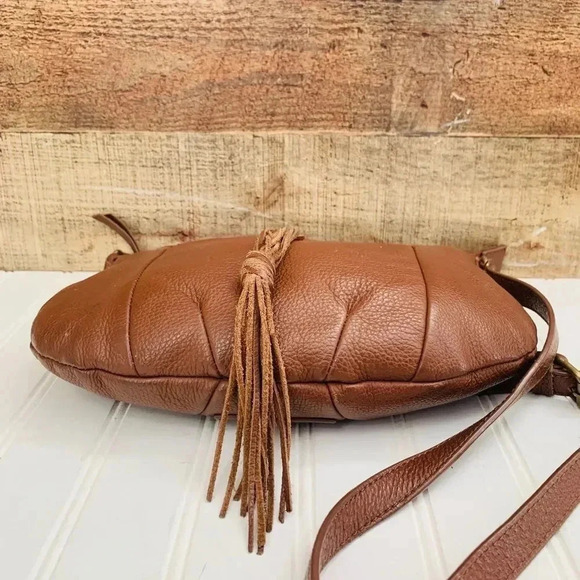 Lucky Brand Carmen Camel Tan Leather Tassel Boho Hobo Shoulder Bag - Picture 5 of 9
